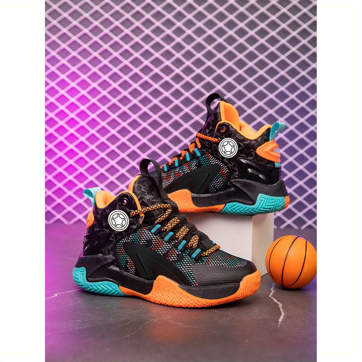 Sneakers Black Orange Size Uk 7.5