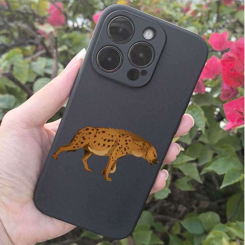 1Pc Black For iPhone 16 Pro Max African Wild Dog Phone Case