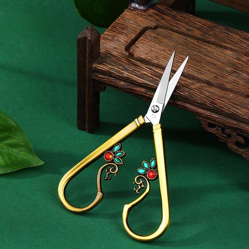 Scissors Color Platinum Openwork Scissors