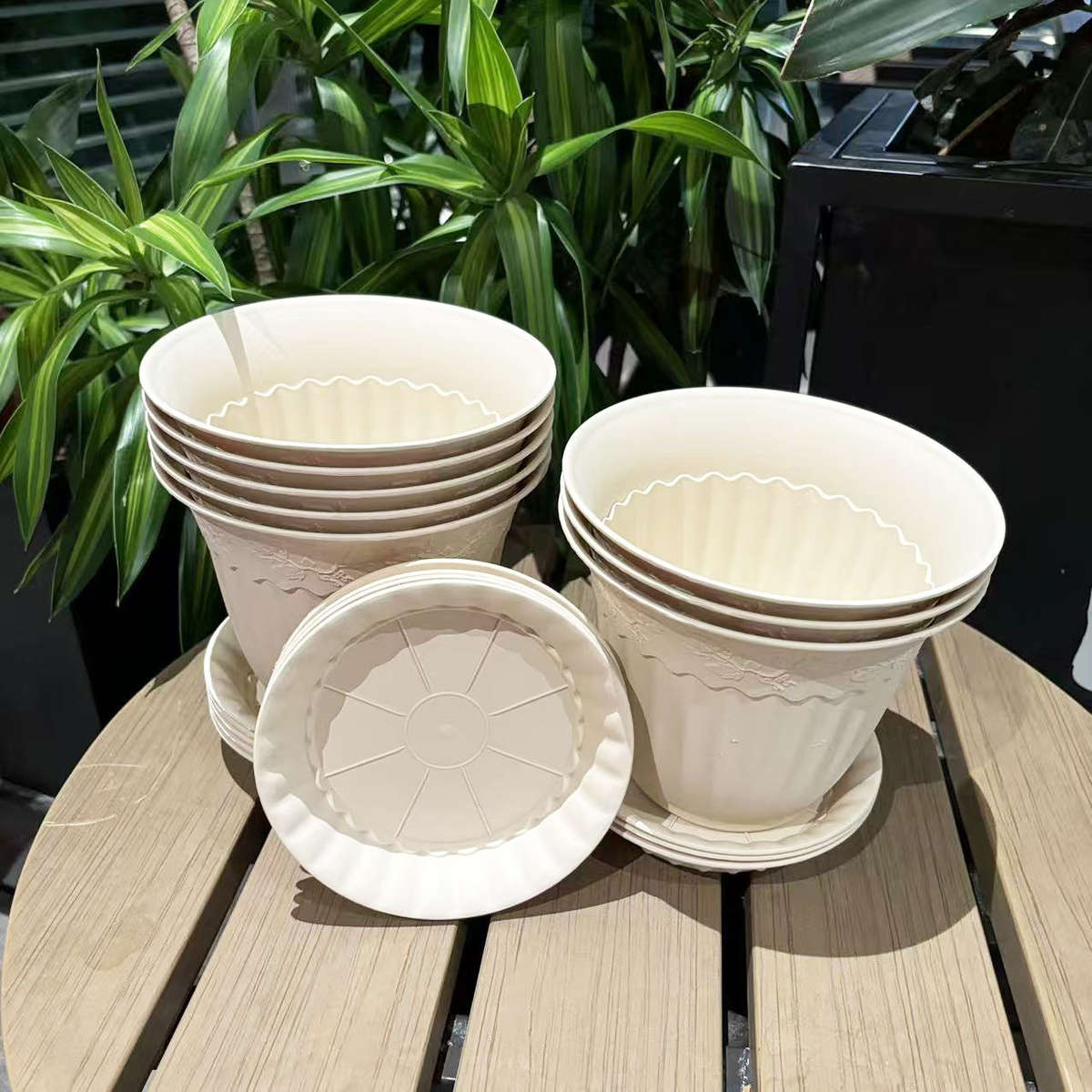 Flowerpot  Milan Yellow 4Packsize 6-Inch Basin With Support
