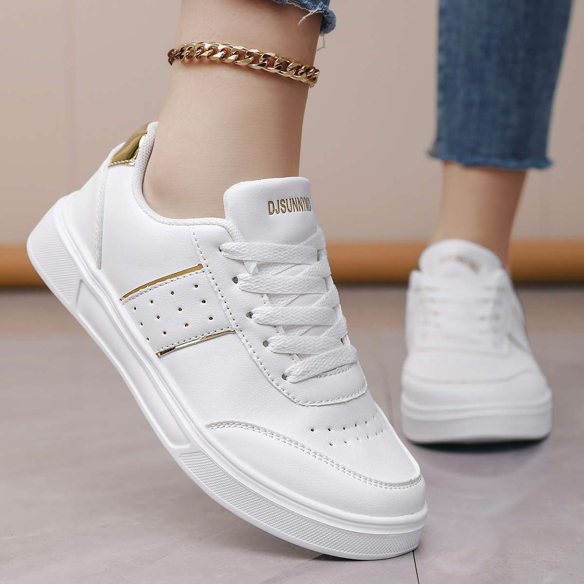Sneakers Color White Sizeuk 7.5