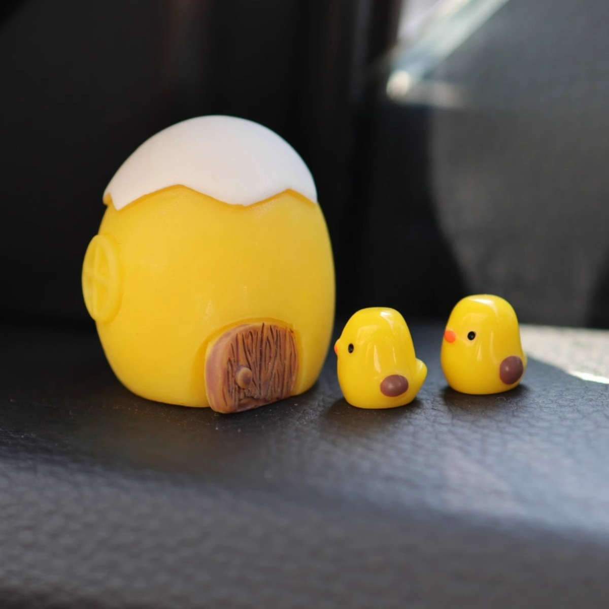 Car Interior Decor Items Old Hen  Add  5 Chicks