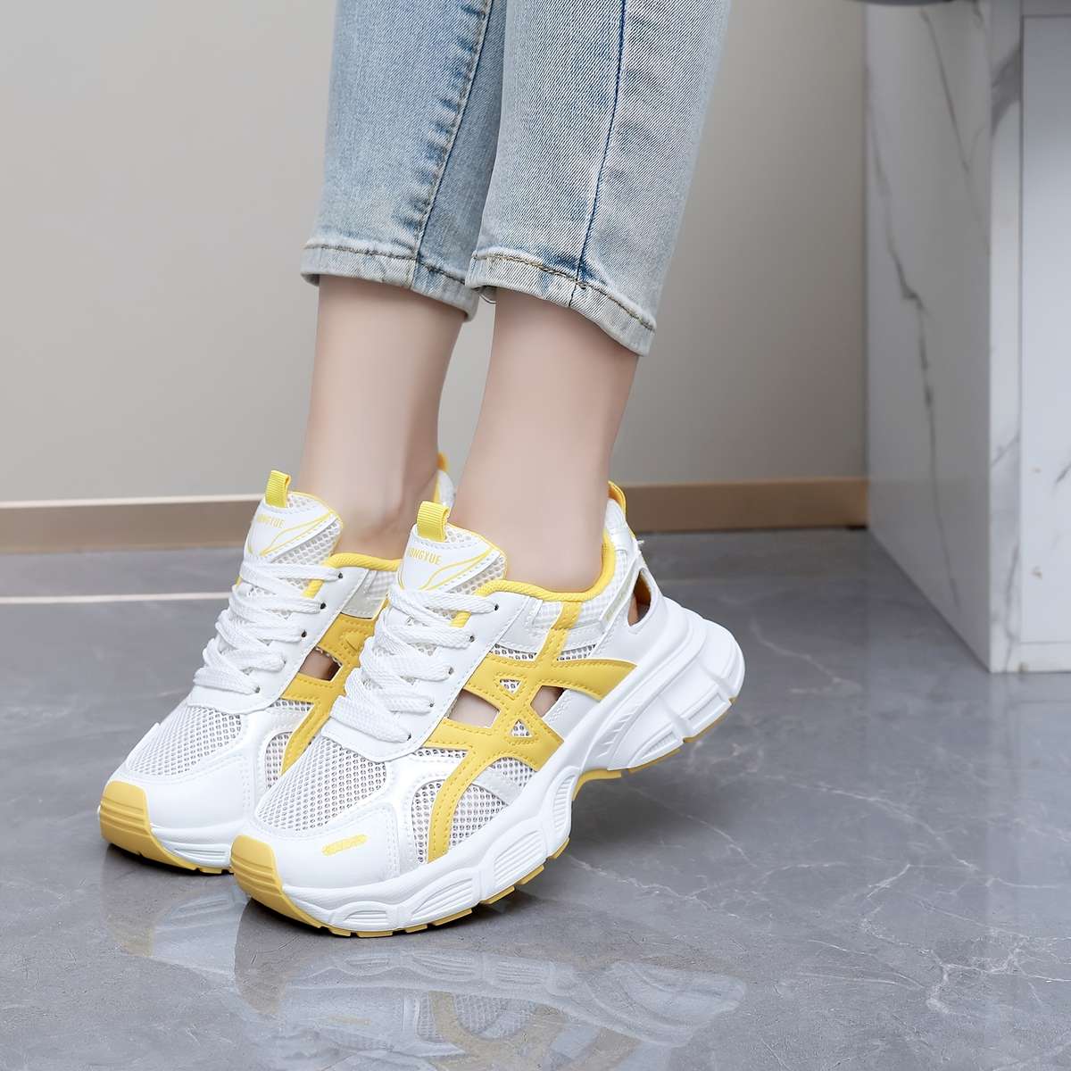 Women S Sneakers Color White Sizeuk 3
