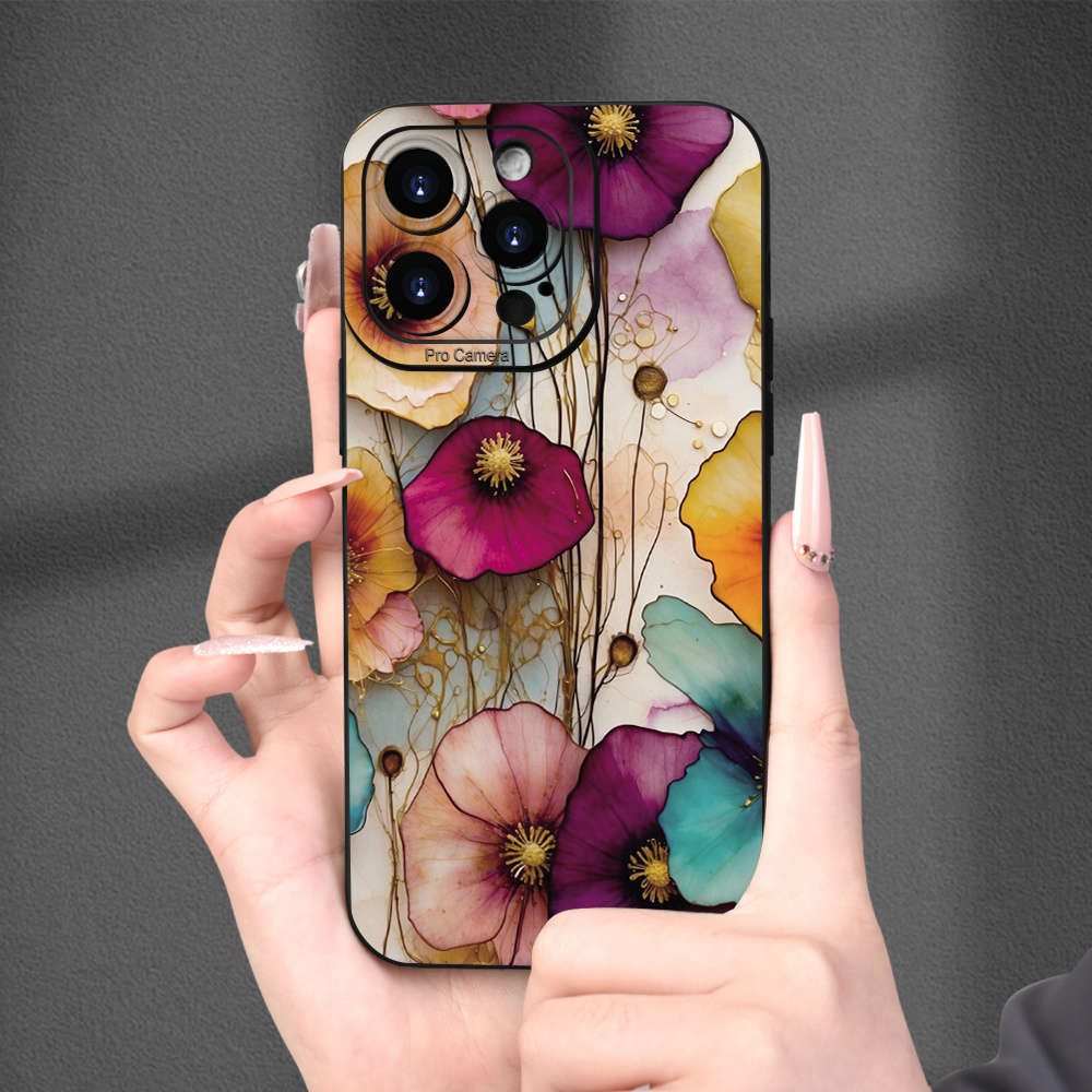 1Pc Black For iPhone 15 Retro Flower Phone Case