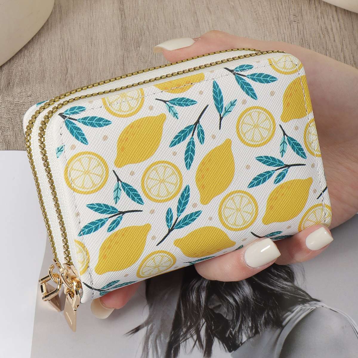 Lemon Print Stylish Credit Card Holder With Double-Layer Zipper Lightweight Wallet Vibrant Y