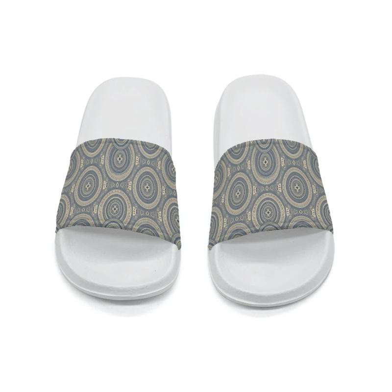 Sandals Color White Size Uk 2.5