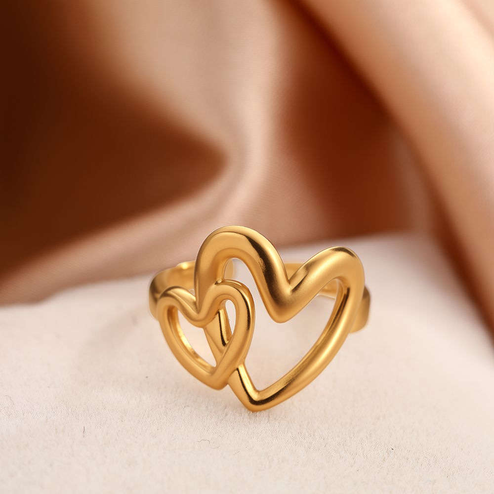 Elegant Heart Comfort Fit Stackable Ring Color Golden