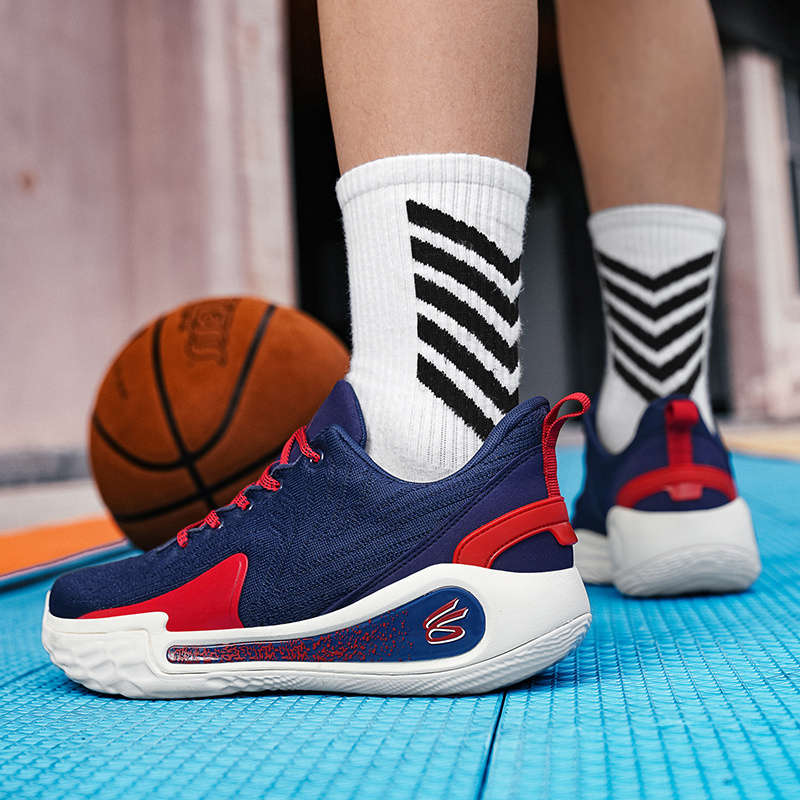 Sneakers Navy Color Size Uk 7