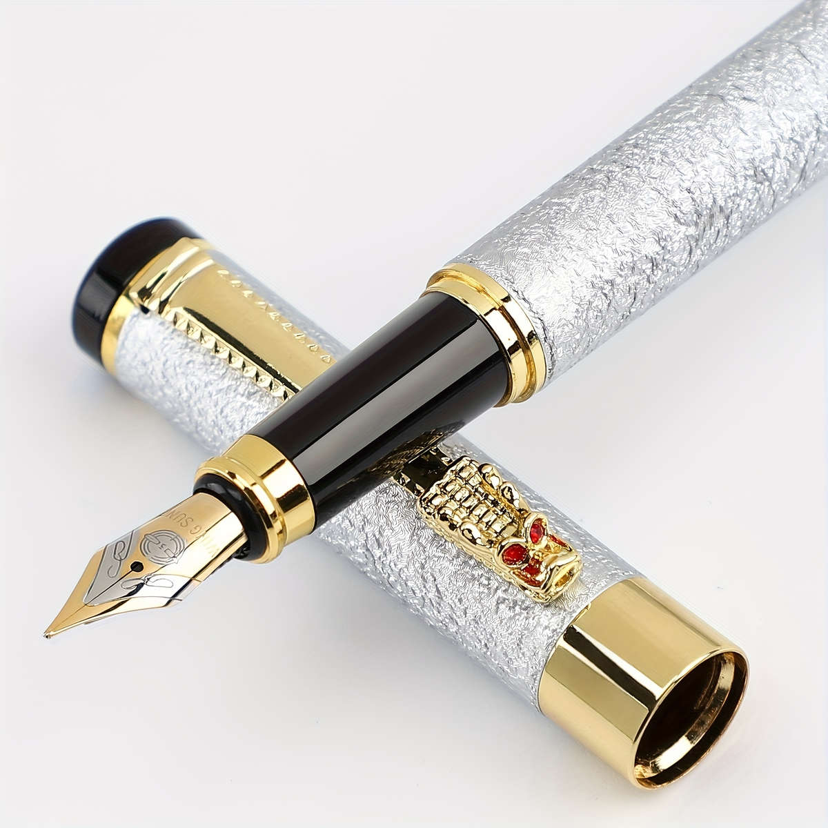 Pen color Silvery