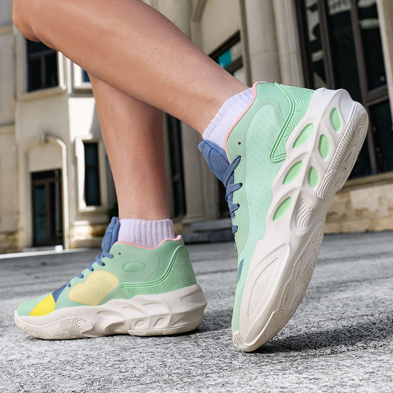Sneakers White And Green Size Uk 7.5