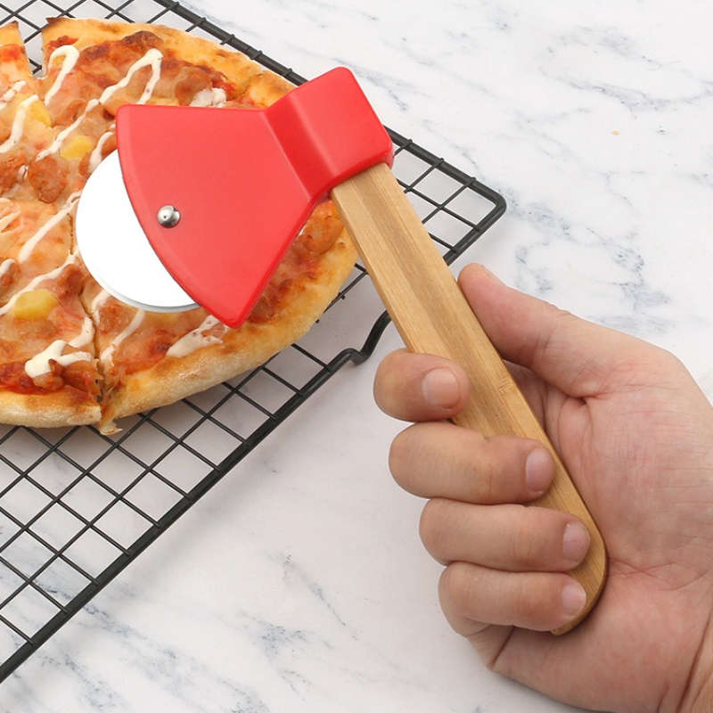 Pizza Knife Rolling Cutting Kitchen Small Tool Creative Baking Stainless Steel