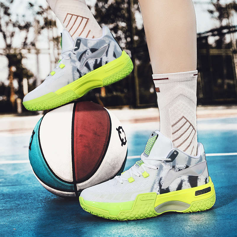 Sneakers Light Lime Size Uk 7