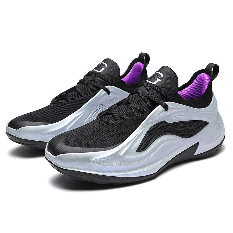Sneakers Black And Silvery Size Uk 7