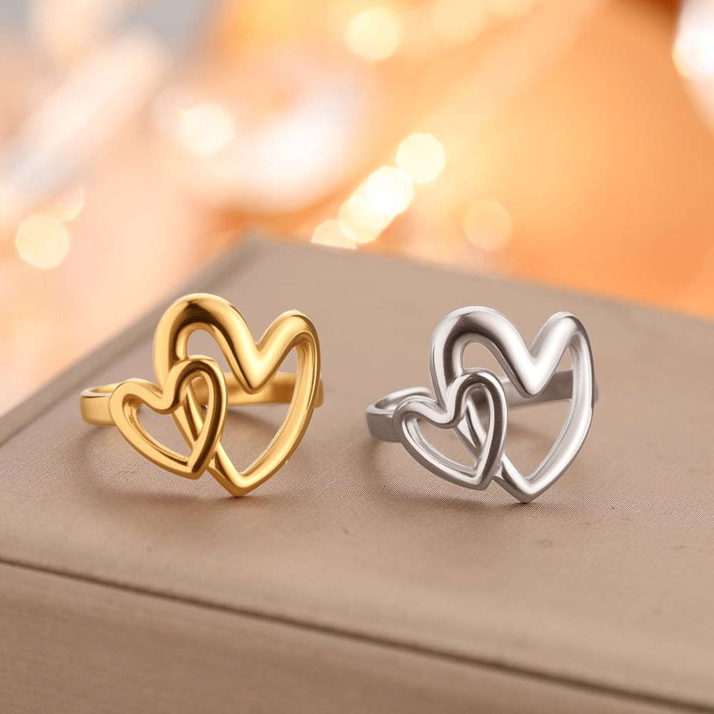 Elegant Heart Comfort Fit Stackable Ring Color Golden
