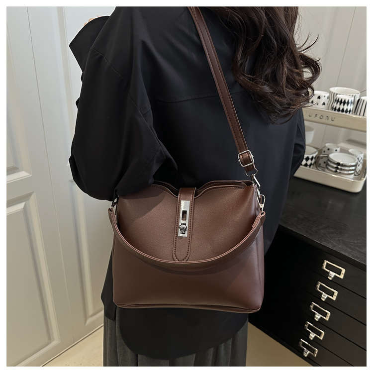 Women S Handbags Brown 1