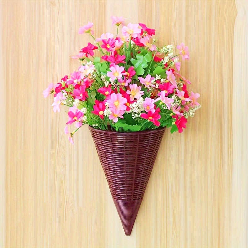 Flowerpot Quantity 3 Brown Triangular Rattan Baskets