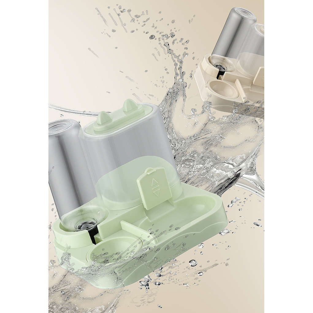 Pet supplies Model Green