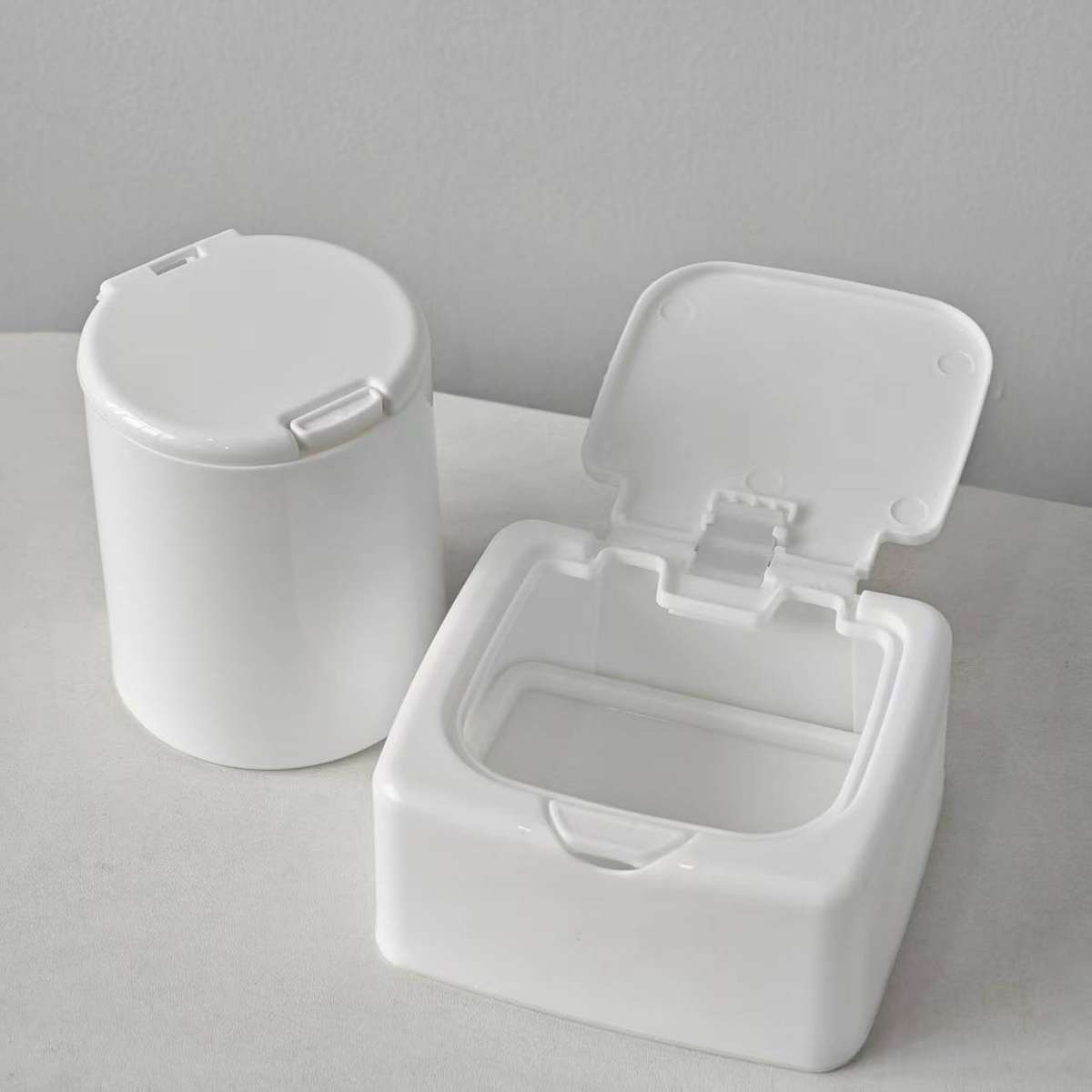 Antibacterial Box Square 3 Pieces Includes One Free Transfer Sticker