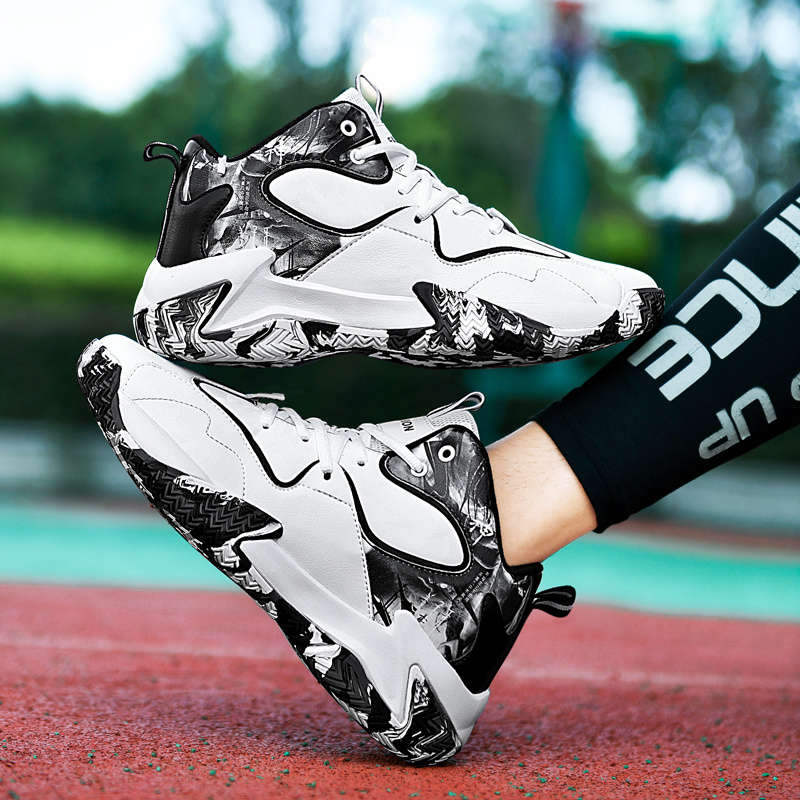 Sneakers Black Gray Size Uk 7