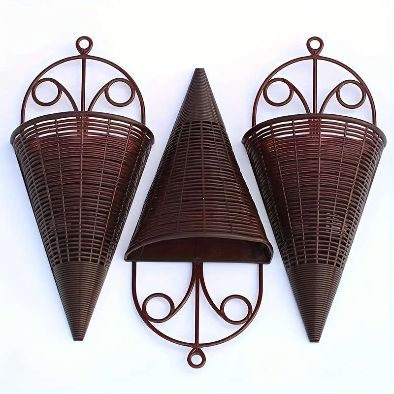 Flowerpot Quantity 3 Brown Triangular Rattan Baskets