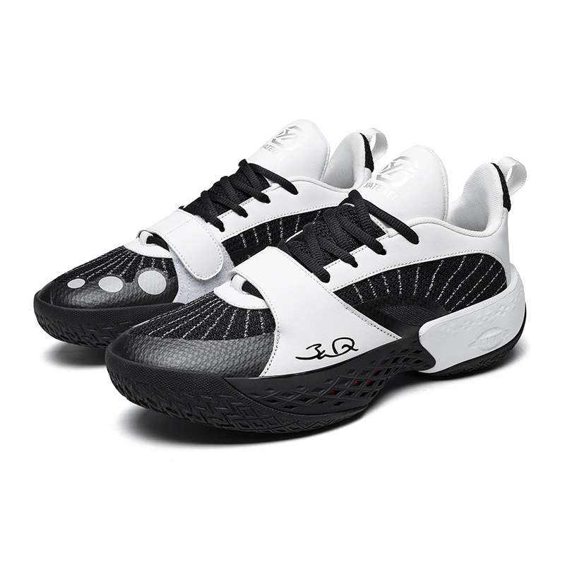 Sneakers Black And White Size Uk 7
