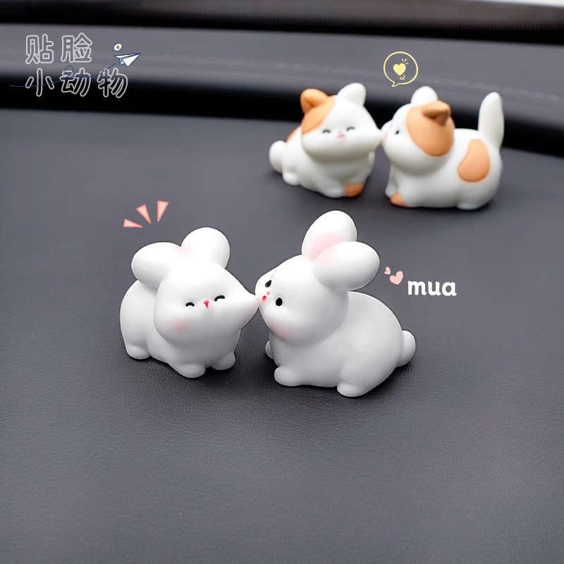 Car Interior Decor With Adhesive-Freecolor Kiss On The Face Cat Size
