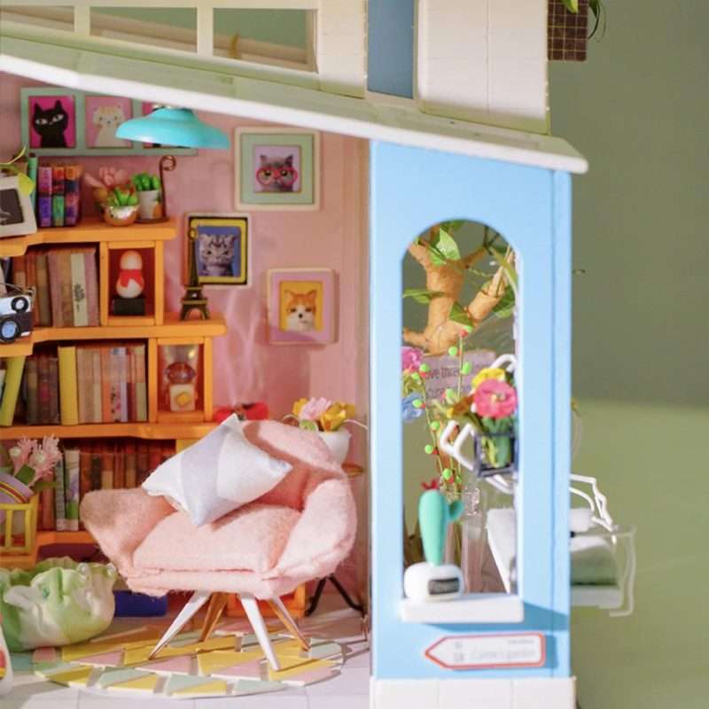 House Model Color Default
