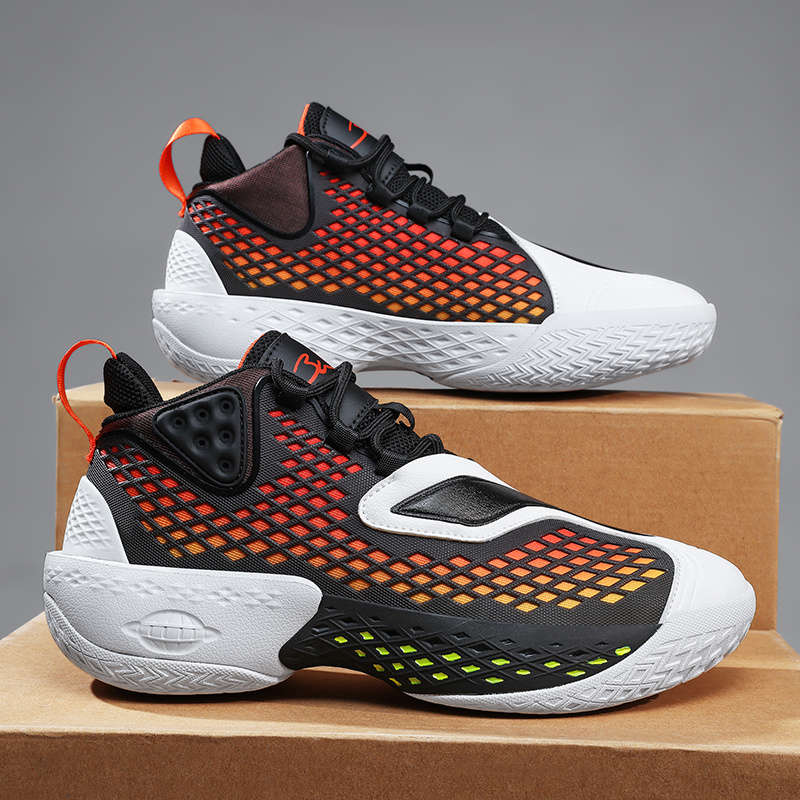 Sneakers Black And White Size Uk 7