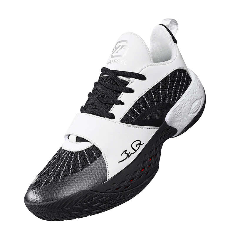 Sneakers Black And White Size Uk 7