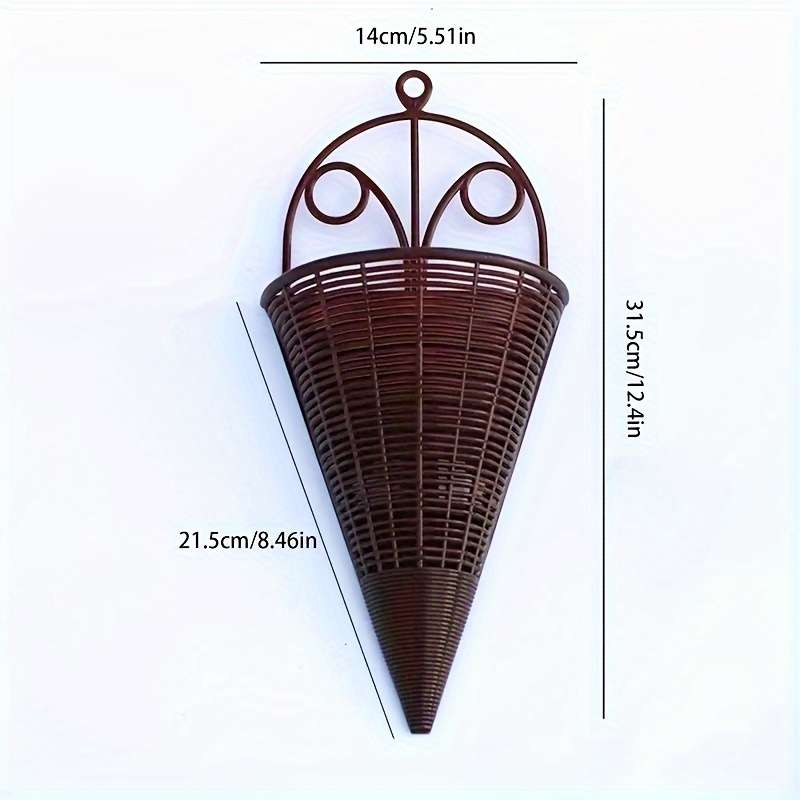 Flowerpot Quantity 3 Brown Triangular Rattan Baskets