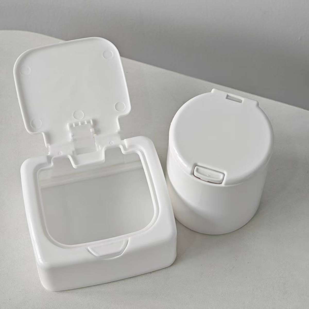 Antibacterial Box Square 3 Pieces Includes One Free Transfer Sticker