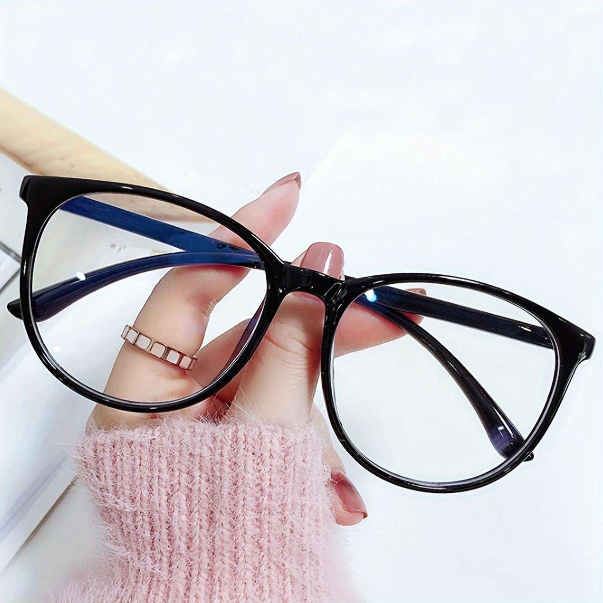 Glasses Color H1