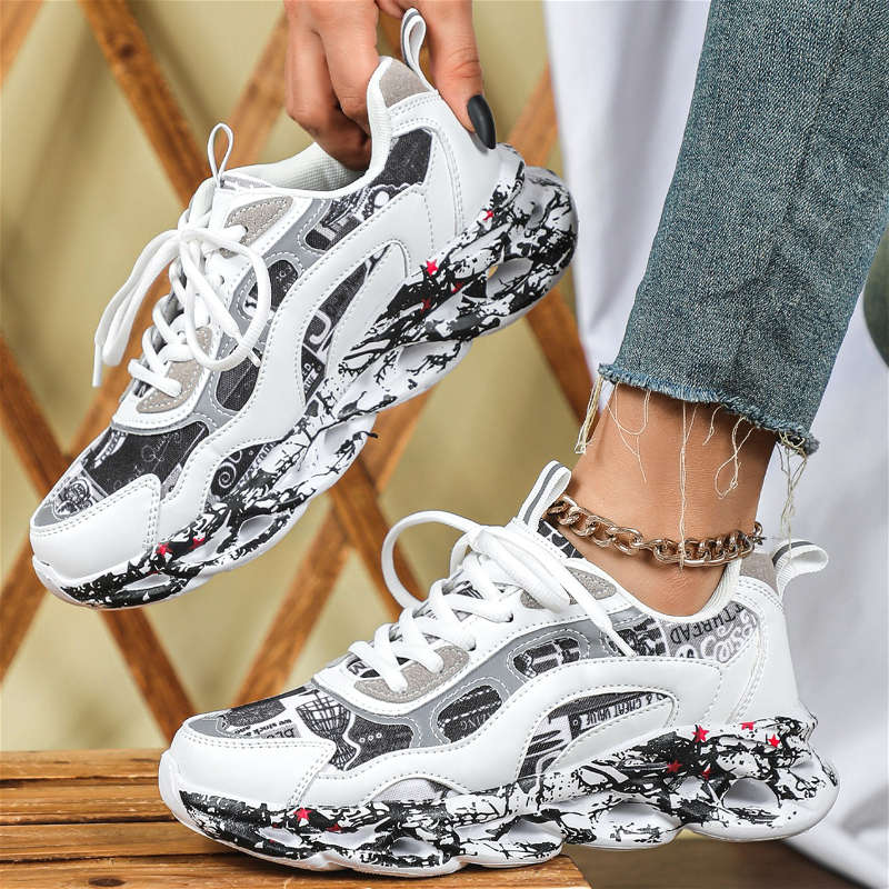 Sneakers Color White And Black Camouflage Sizeuk 4