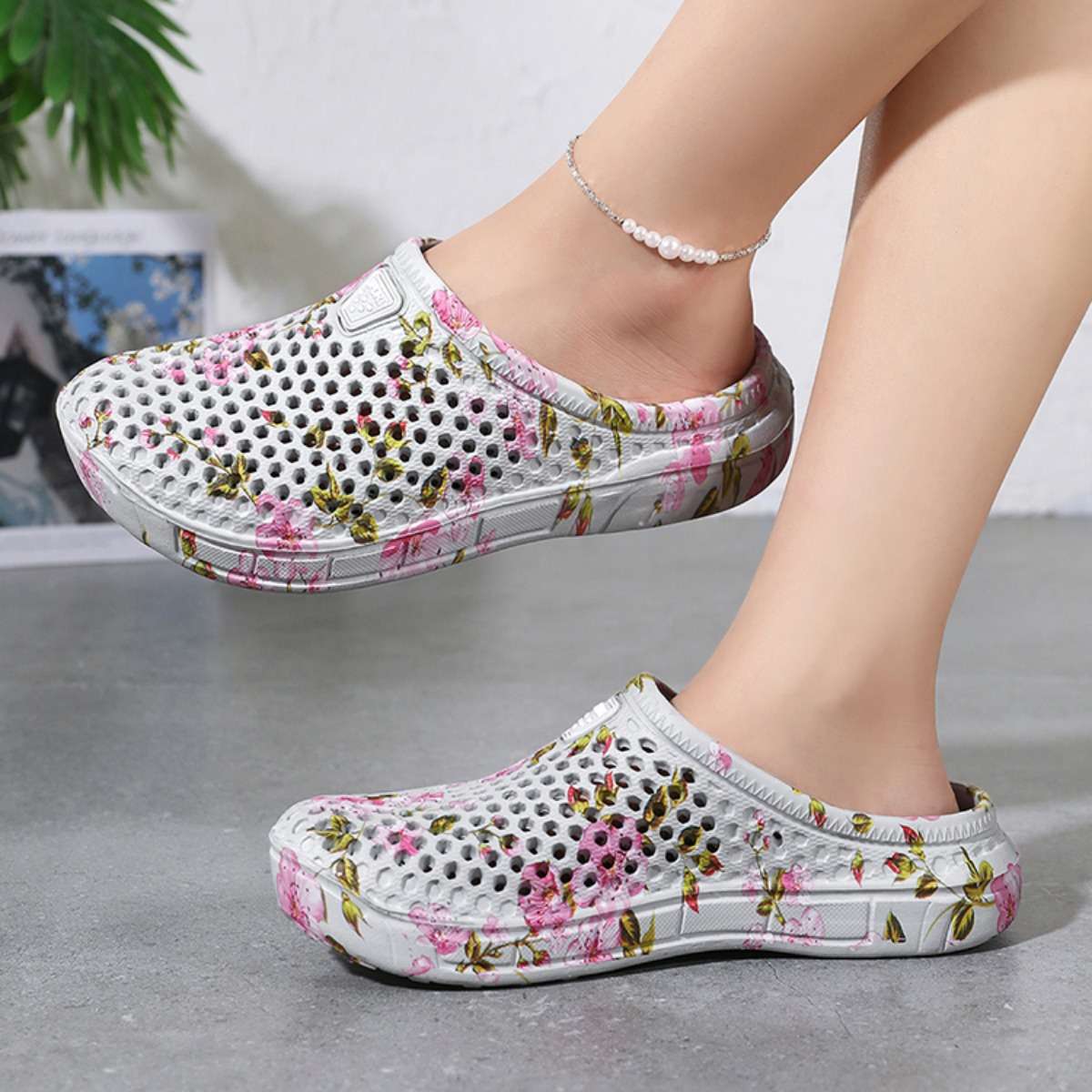 Sandals Color Grey Size Uk 7