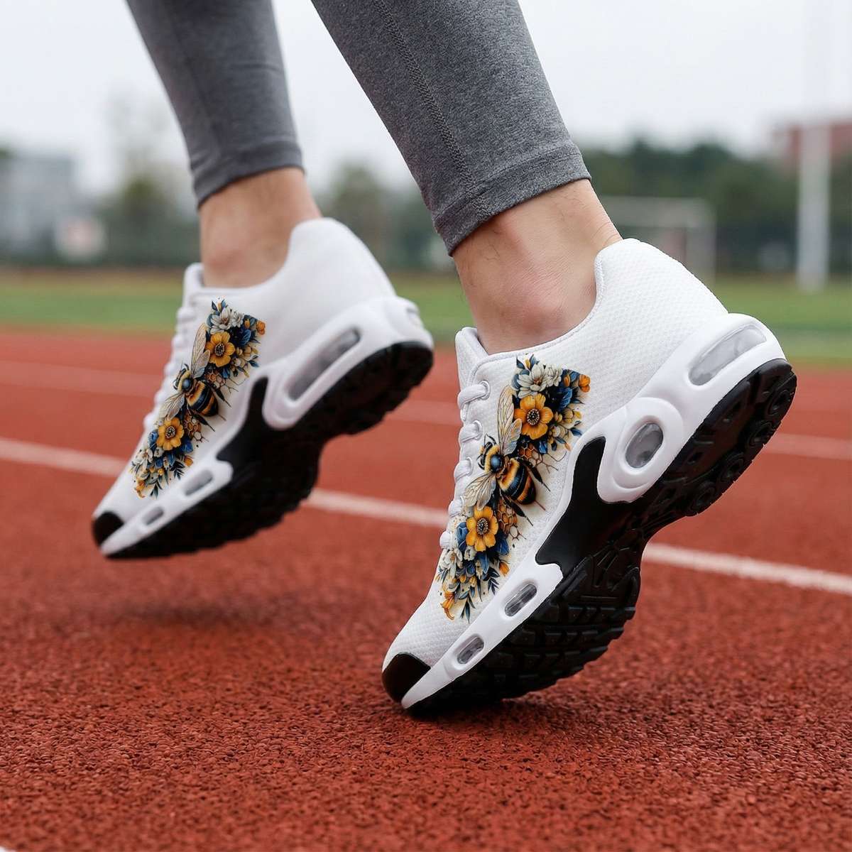 Women S Sneakers Color Black And White Bee Sizeuk 7