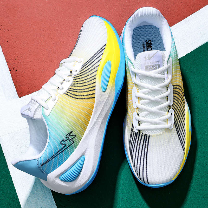 Sneakers White And Yellow Size Uk 7