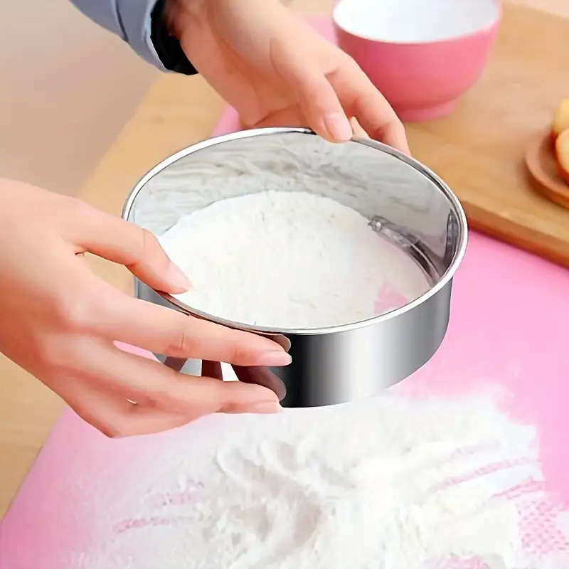 Kitchenware Model Flour Sieve