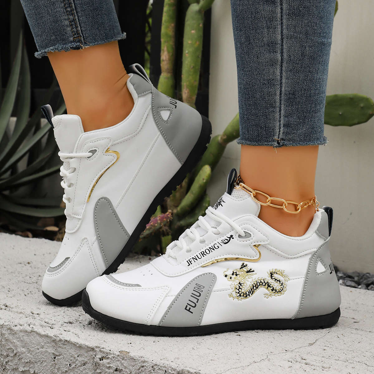 Women S Sneakers Color Black Golden Sizeuk 6