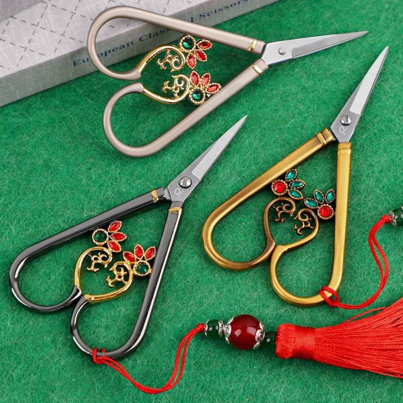 Scissors Color Platinum Openwork Scissors