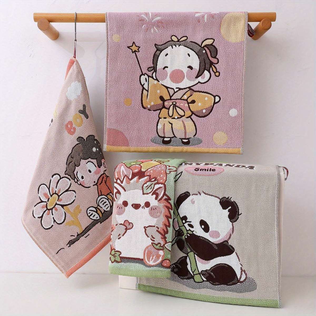 Towel Color 2Pcs Panda  Hedgehog
