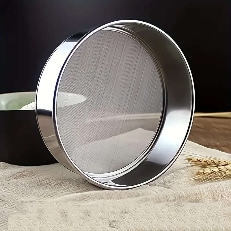 Kitchenware Model Flour Sieve