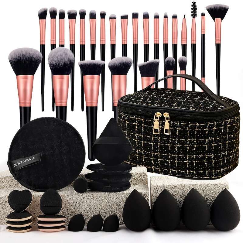 Makeup Brush Set Color 13 Black Items  Cloth Bag