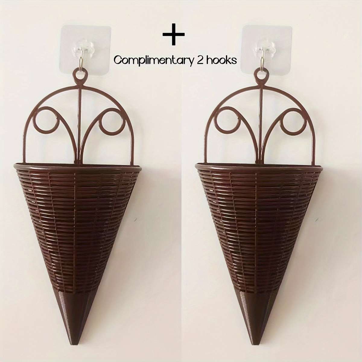 Flowerpot Quantity 3 Brown Triangular Rattan Baskets