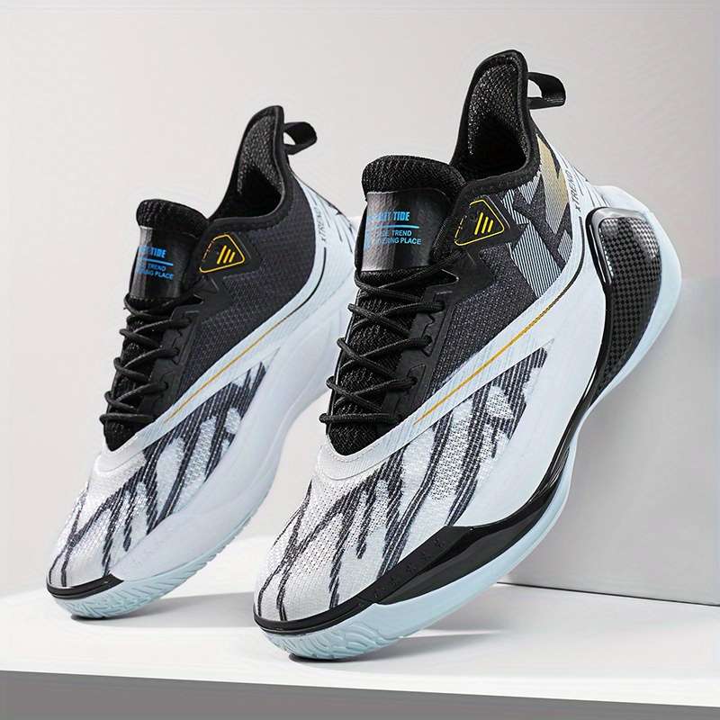 Sneakers Black Size Uk 7