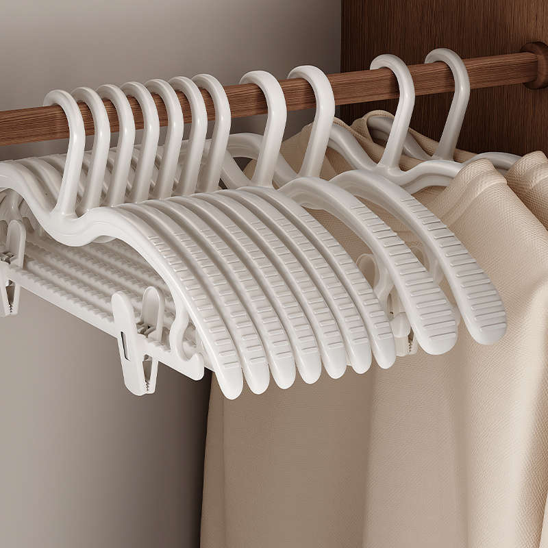 Clothes Rack Narrow Shoulder Green With Pants Clip Size 5Pcspack