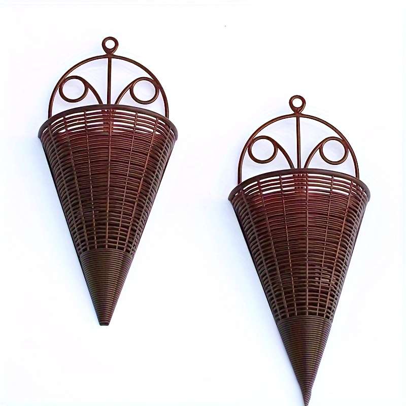 Flowerpot Quantity 3 Brown Triangular Rattan Baskets
