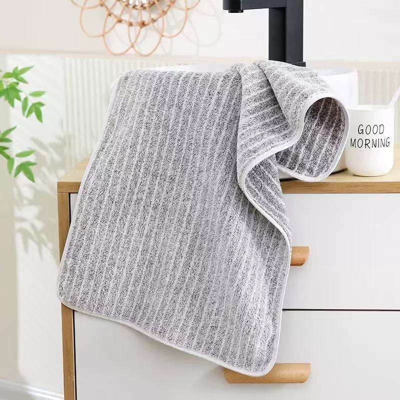 Towel Color 4Pcs Random Color