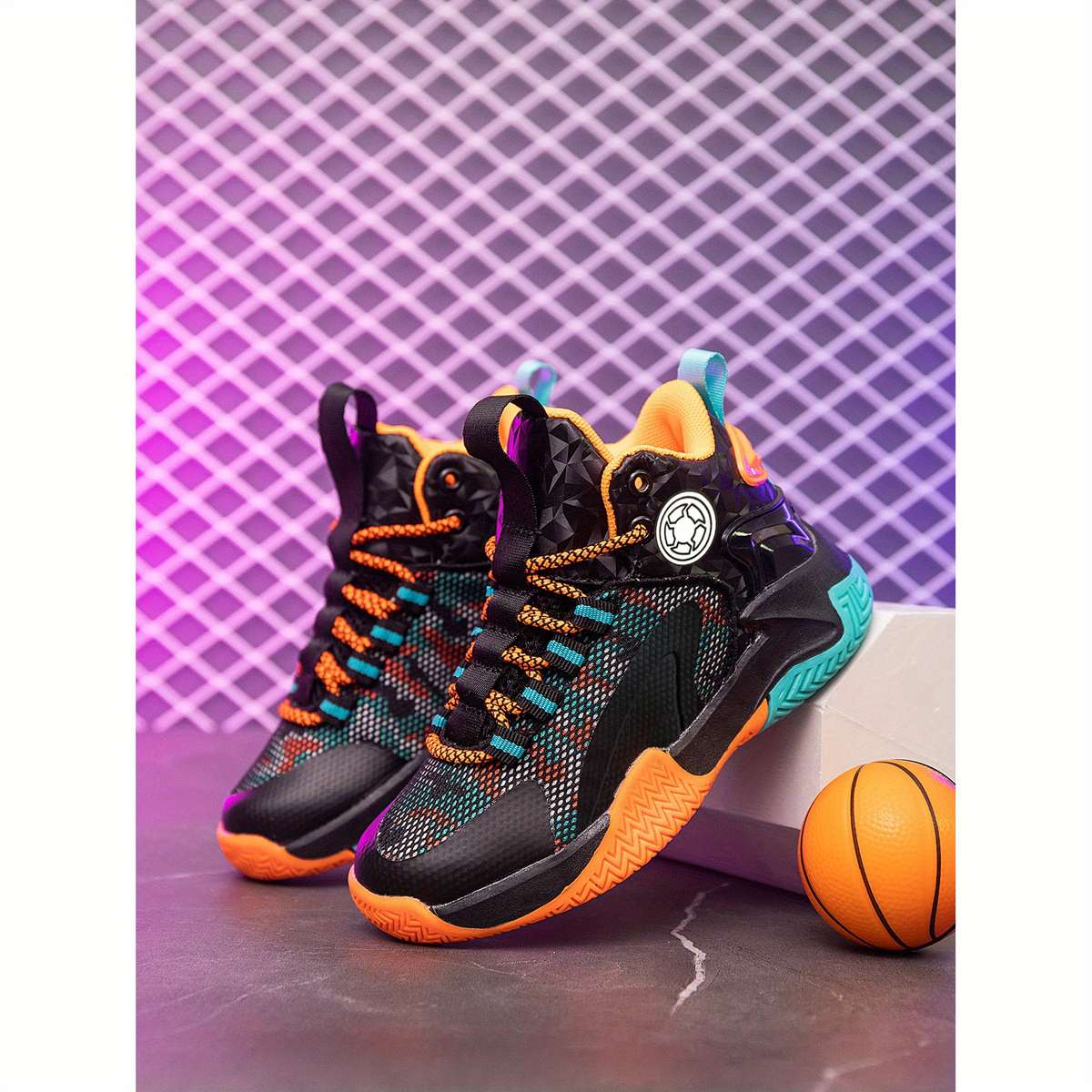 Sneakers Black Orange Size Uk 7.5