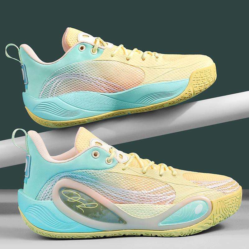 Sneakers Yellow Size Uk 7
