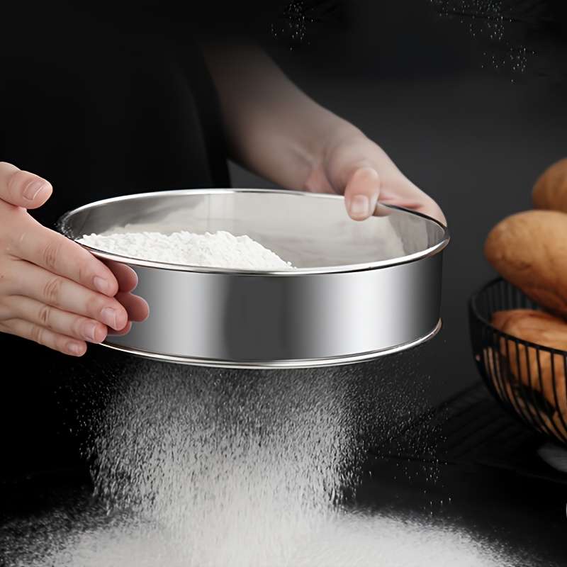 Kitchenware Model Flour Sieve